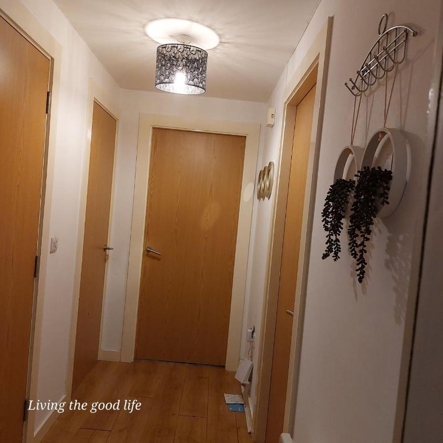 Balcony-View With Free And Secured Parking Lejlighed Manchester Eksteriør billede
